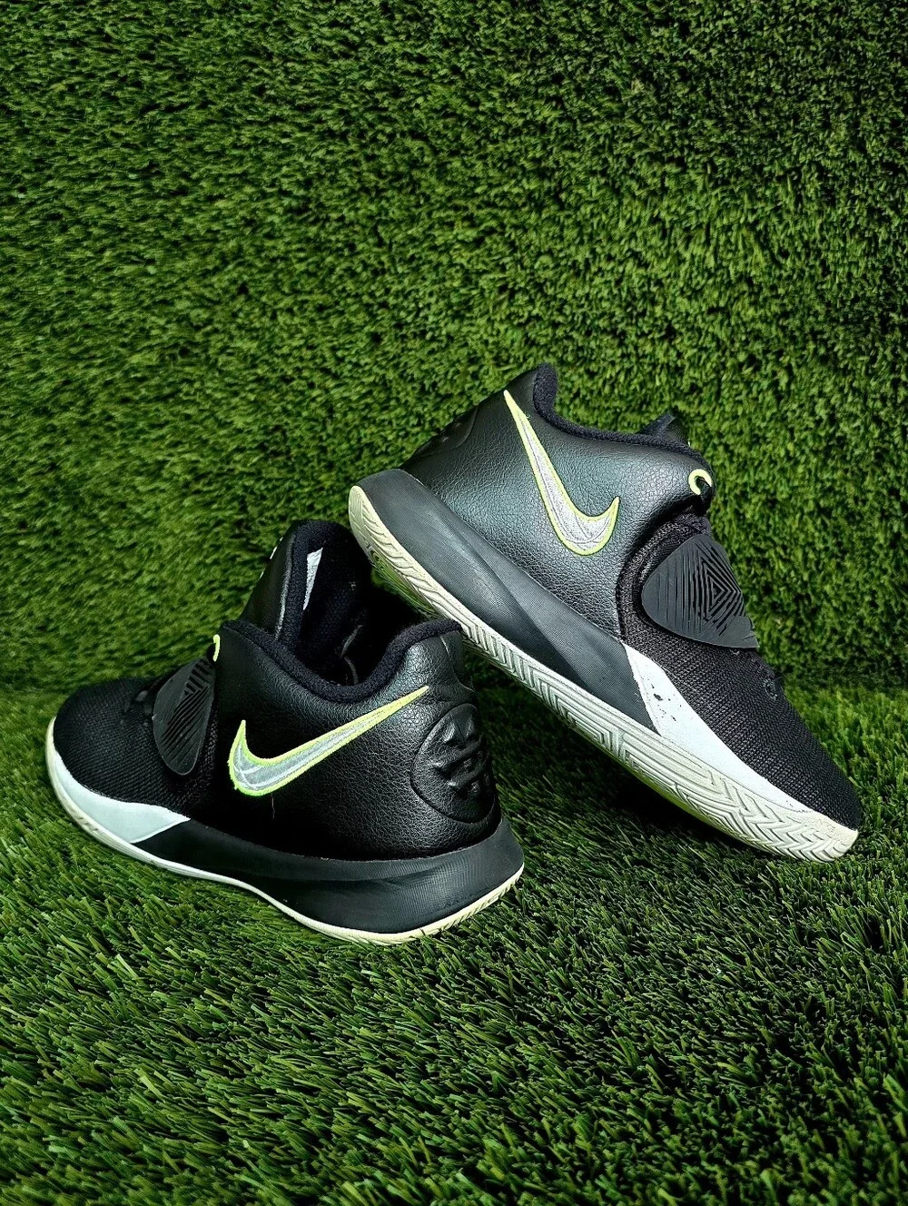 Nike kyrie flytrap
